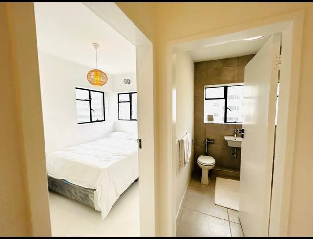 1 BEDROOM APARTMENT RENTED IN SEA POINT